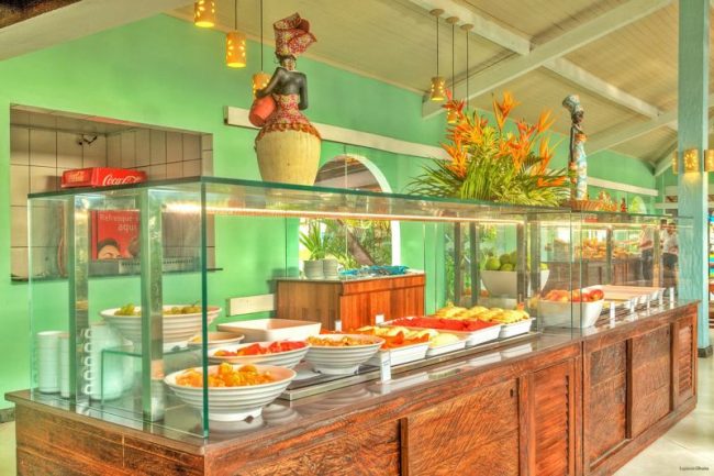 Buffet servido no café da manhã
