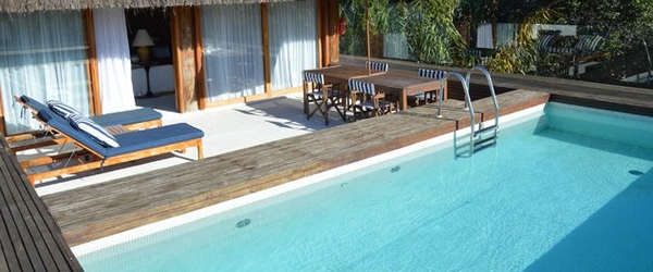 Outra visão da piscina privativa da Pool Villas, do Tivoli Ecoresort.