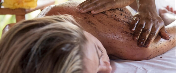 Os spas oferecem massagens, tratamentos e muito bem-estar.