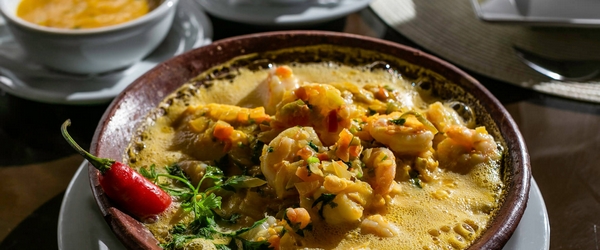 No Restaurante Grauçá, a irresistível culinária baiana é um dos destaques.